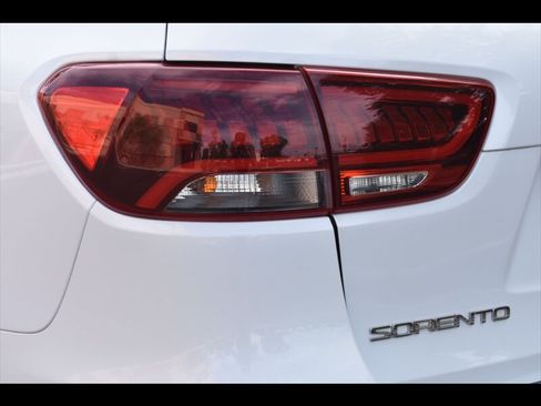 Used 2019 Kia Sorento EX w/ EX Touring Package FWD image 50