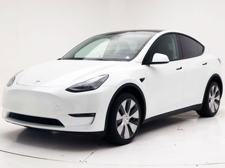 Used 2023 Tesla Model Y Long Range video 2