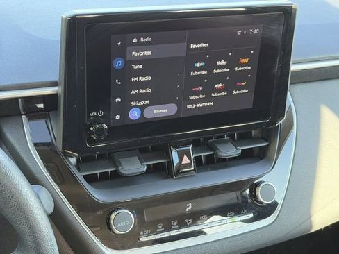 Used 2025 Toyota Corolla LE image 15