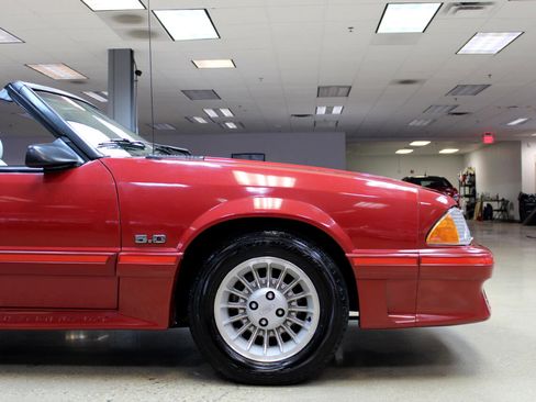 Used 1987 Ford Mustang GT image 37