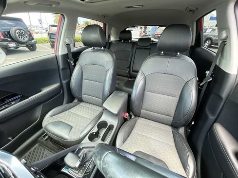 Used 2022 Kia Niro LXS FWD image 13