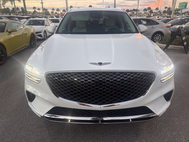 Used 2024 Genesis GV70 2.5T AWD/4WD image 2