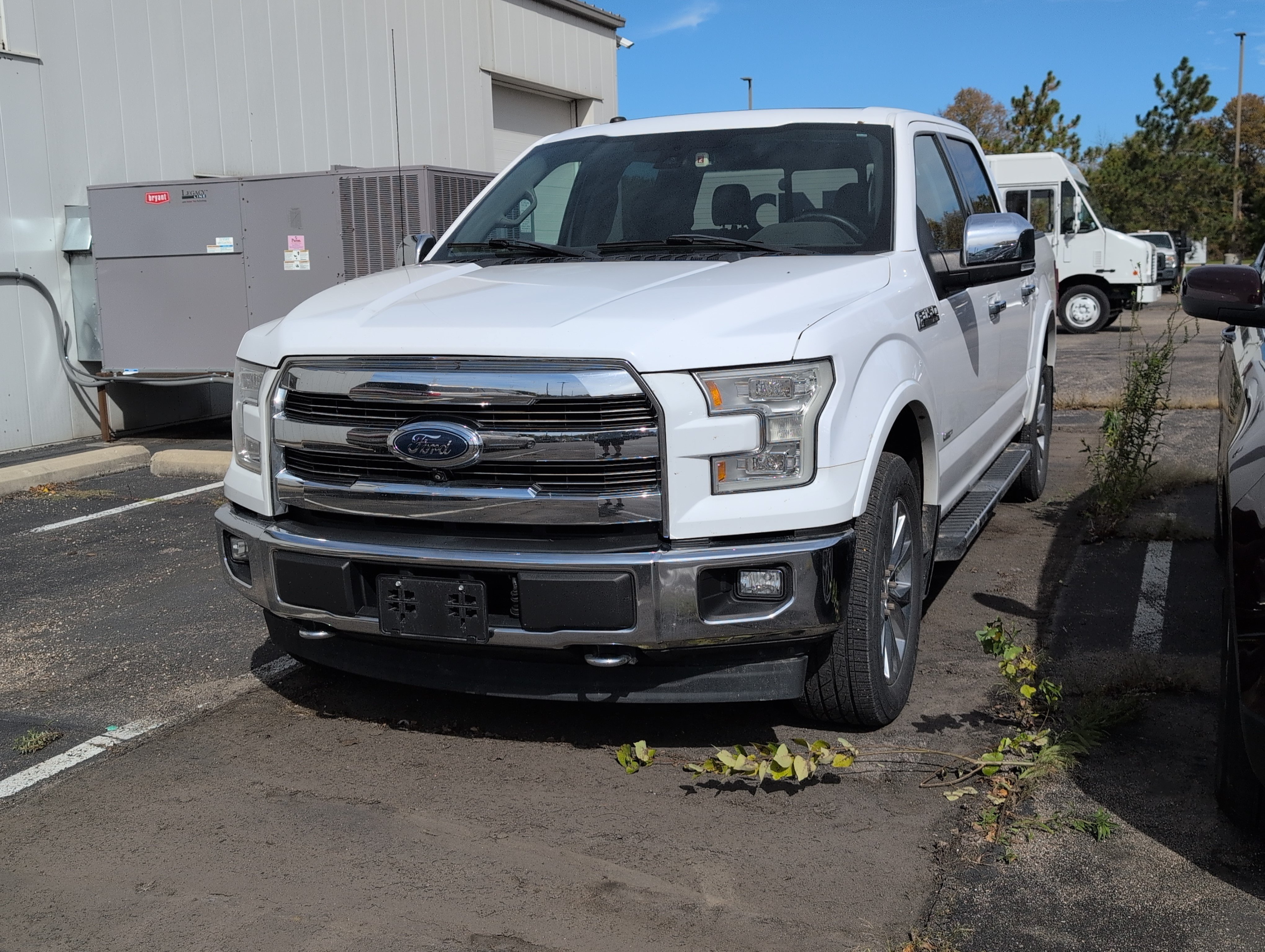 Used 2017 Ford F150 Lariat w/ Equipment Group 502A Luxury AWD/4WD image 2