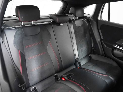 Certified 2022 Mercedes-Benz GLA 250 image 11