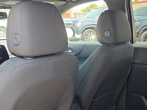 Used 2026 Chevrolet Equinox LT FWD image 10