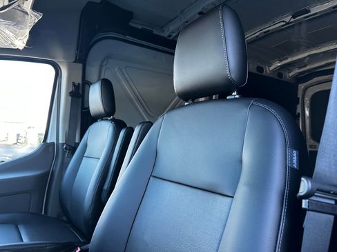 New 2026 Ford Transit 250 148 Medium Roof w/ Load Area Protection Package image 28