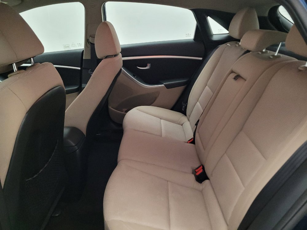 Used 2016 Hyundai Elantra GT FWD image 18