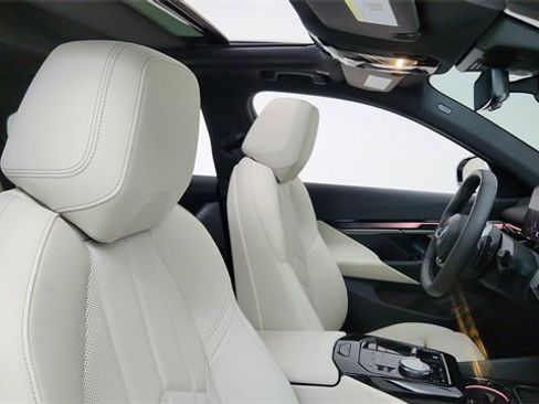 Used 2026 BMW 540i xDrive image 22