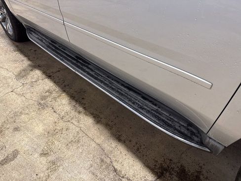 Used 2015 Chevrolet Suburban LTZ AWD/4WD image 17