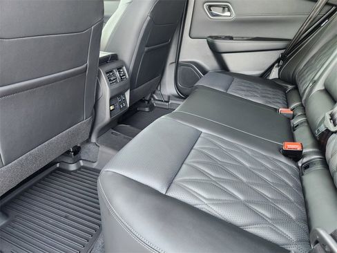 New 2026 Nissan Rogue Platinum w/ Platinum Premium Package image 22