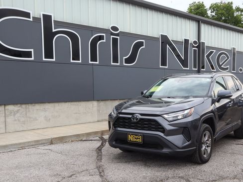 Used 2024 Toyota RAV4 XLE FWD image 1