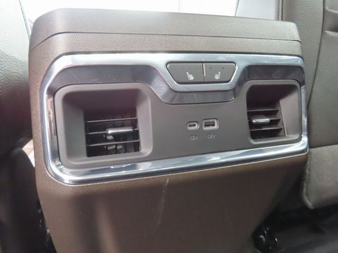 Used 2024 GMC Sierra 1500 Denali w/ Denali Reserve Package image 11