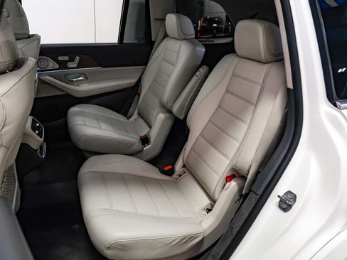 Used 2020 Mercedes-Benz GLS 580 4MATIC image 31