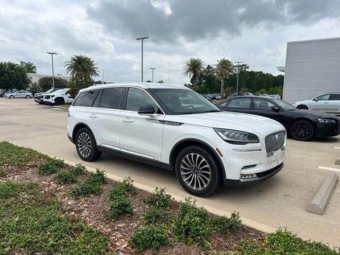 Used 2020 Lincoln Aviator Reserve AWD/4WD image 3