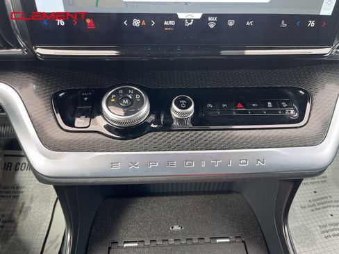 New 2025 Ford Expedition Platinum w/ Stealth Performance Package image 17