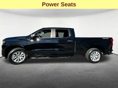 Used 2022 Chevrolet Silverado 1500 Custom image 6