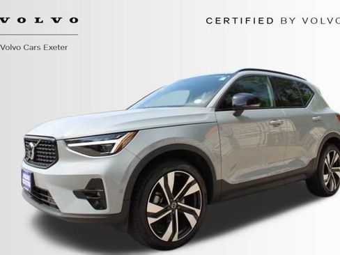 Certified 2024 Volvo XC40 B5 Ultimate w/ Protection Package Premier AWD/4WD image 3