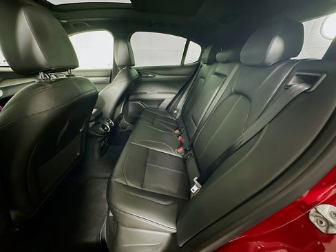 Used 2023 Alfa Romeo Stelvio Ti image 30