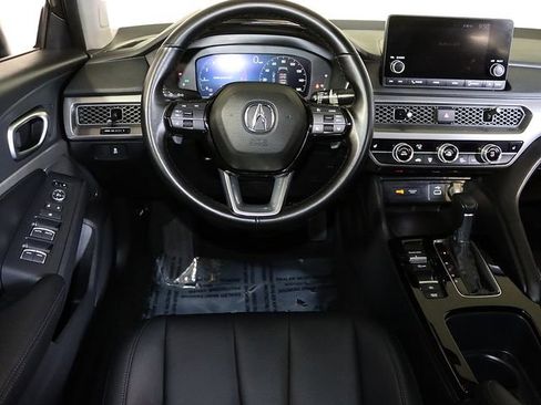 Used 2023 Acura Integra image 3