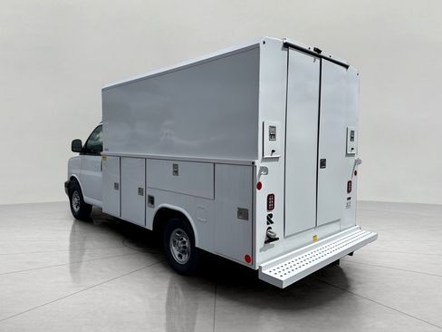 New 2025 Chevrolet Express 3500 w/ Power Convenience Package RWD image 6