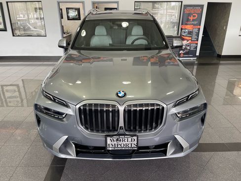 Used 2023 BMW X7 xDrive40i w/ Executive Package AWD/4WD image 9