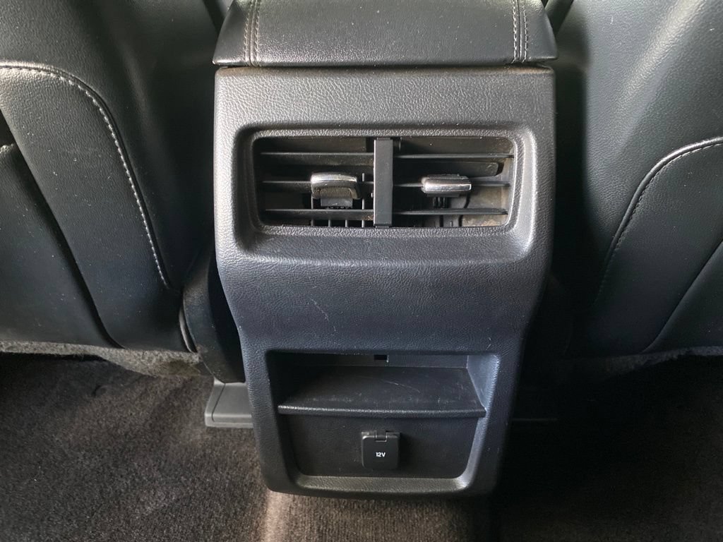 Used 2016 Ford Edge SEL AWD/4WD image 38
