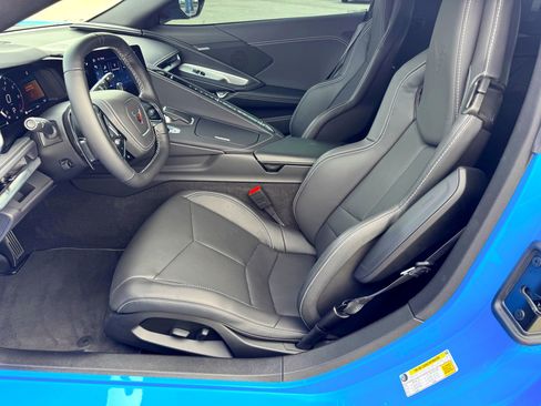 Used 2025 Chevrolet Corvette Stingray Coupe w/ 1LT image 21