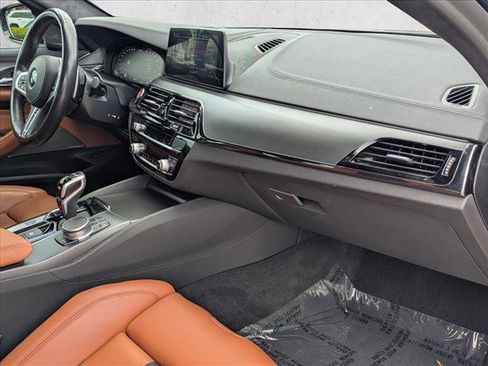 Used 2020 BMW M5 image 21