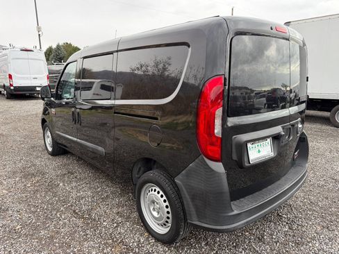 Used 2018 RAM ProMaster City Tradesman image 5