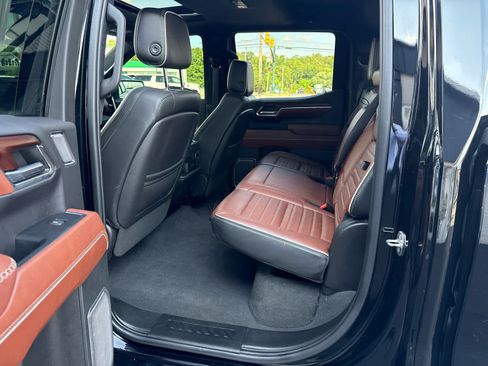 Used 2023 GMC Sierra 1500 Denali Ultimate AWD/4WD image 17