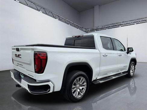 Used 2022 GMC Sierra 1500 Denali w/ Technology Package AWD/4WD image 10