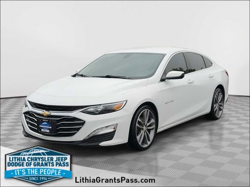 Used 2022 Chevrolet Malibu LT FWD image 1