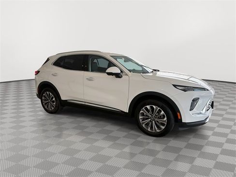 Certified 2025 Buick Envision Preferred image 13