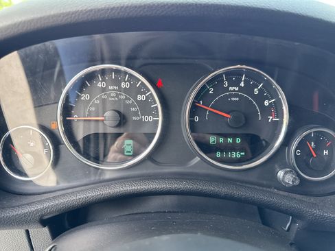 Used 2018 Jeep Wrangler Unlimited Sport S AWD/4WD image 17