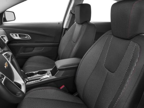 Used 2017 Chevrolet Equinox LT FWD image 12