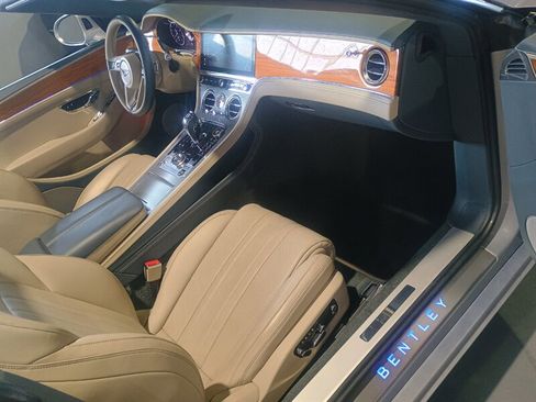 Used 2020 Bentley Continental GT image 31