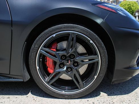 Used 2021 Chevrolet Corvette Stingray Premium Cpe w/ Z51 Performance Package RWD image 39
