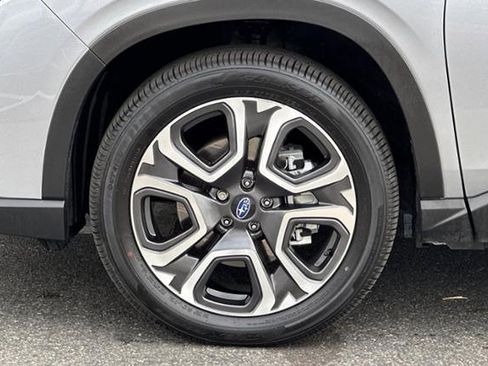 Certified 2025 Subaru Ascent Limited AWD/4WD image 30
