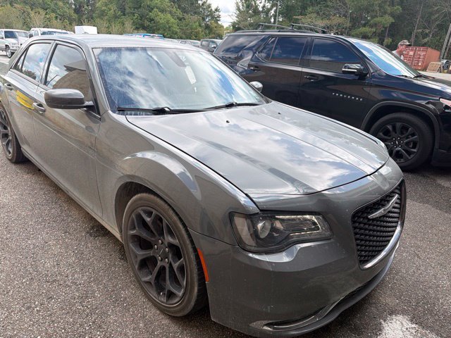Used 2019 Chrysler 300 S RWD image 7