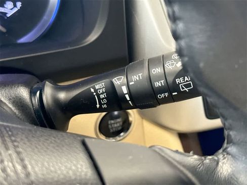 Used 2018 Toyota Highlander Limited image 28