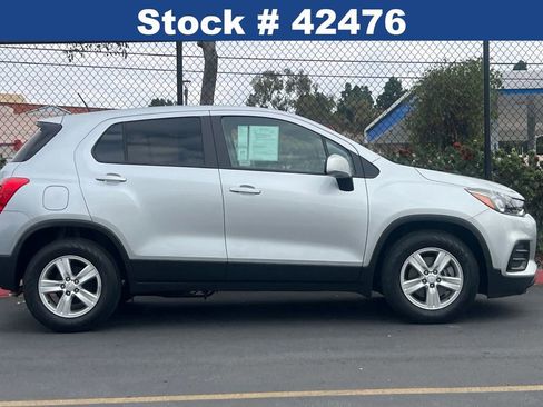 Used 2020 Chevrolet Trax LS w/ Tint and Cruise Package image 4