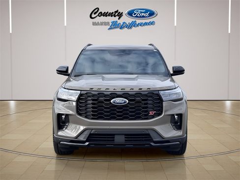 New 2026 Ford Explorer ST w/ Sun And Sound Package image 12
