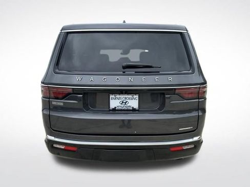 Used 2022 Jeep Wagoneer Series II RWD image 4