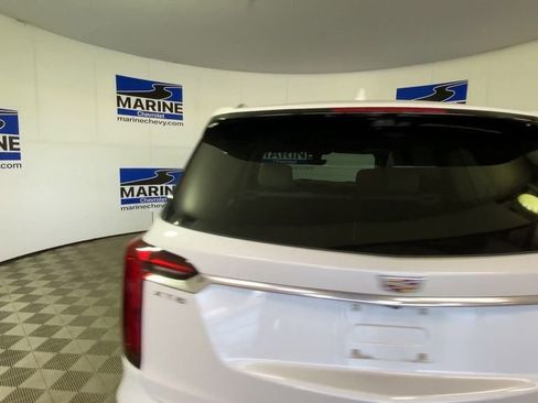Used 2023 Cadillac XT6 Premium Luxury w/ Technology Package FWD image 9