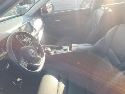 Used 2024 Nissan Rogue SV w/ SV Premium Package image 5