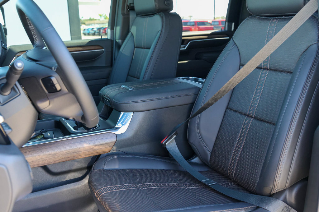 New 2026 Chevrolet Silverado 2500 High Country w/ High Country Premium Package AWD/4WD image 16