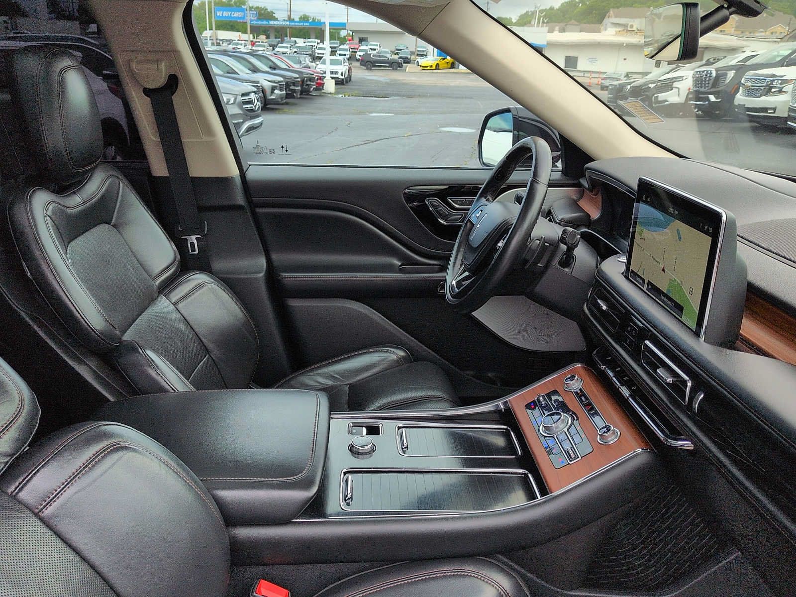 Used 2020 Lincoln Aviator Reserve w/ Equipment Group 202A AWD/4WD image 10