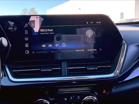 Used 2025 Chevrolet Trax RS image 30