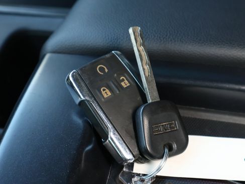 Used 2018 GMC Sierra 1500 SLT w/ SLT Premium Package image 26