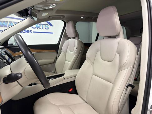 Used 2022 Volvo XC90 T8 Inscription Expression AWD/4WD image 11